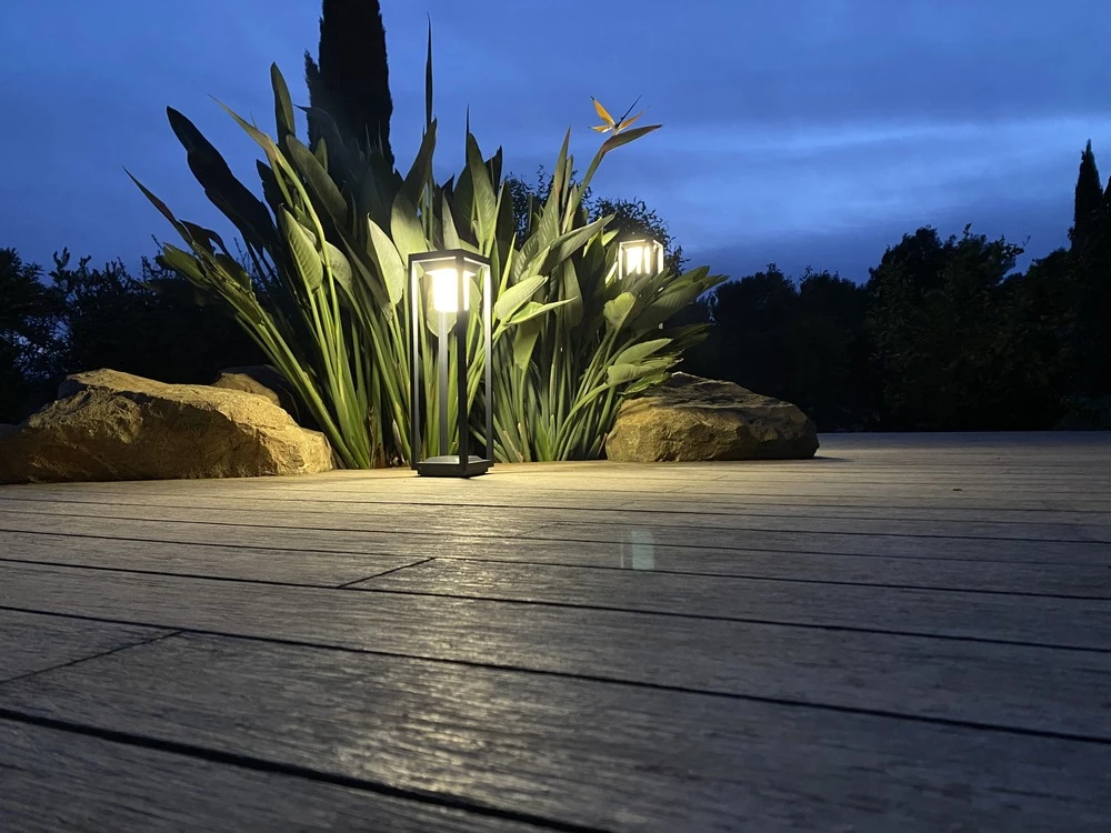 Borne Solaire 80cm Gamme Roma - Blanc Chaud 3000°k 300lm - Faisceau 120° - Bf Light 3 Borne Solaire 80cm Gamme Roma - Blanc Chaud 3000°k 300lm - Faisceau 120° - Bf Light – Image 3