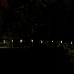 LuxForm Poteau Solaire D'éclairage Siena 8 Pcs Argenté 8 LuxForm Poteau Solaire D'éclairage Siena 8 Pcs Argenté -Konst Decor Magasin 645e8731dac5c3.00143866