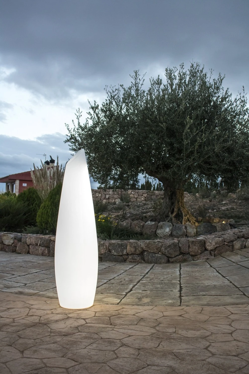 Lampadaire Extérieur Fredo 140 Batterie Rechargeable Led Rgb Avec Télécommande Hauteur 140cm 2 Lampadaire Extérieur Fredo 140 Batterie Rechargeable Led Rgb Avec Télécommande Hauteur 140cm – Image 2