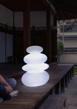 Lampe Balans 70 En Forme De Galets Zen Lumière Blanche Froide Par Câble Hauteur 70cm 7 Lampe Balans 70 En Forme De Galets Zen Lumière Blanche Froide Par Câble Hauteur 70cm -Konst Decor Magasin 646fa676aadad6.90400030