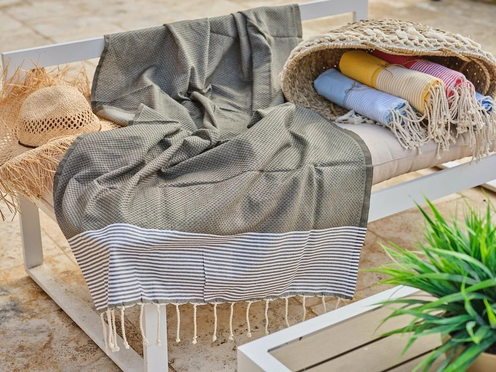 Fouta En Coton Tissage Nid D'abeille Ziwane 100x200cm Gris Foncé 2 Fouta En Coton Tissage Nid D'abeille Ziwane 100x200cm Gris Foncé – Image 2